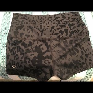 Lulu Lemon Work Out Shorts